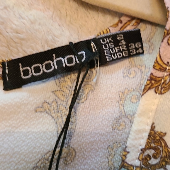 Boohoo Lottie Scarf Print Twist Wrap Shift Dress - Picture 10 of 11